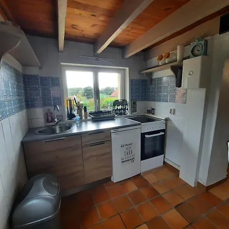 Aux Portes Du Chateau Intimiste Et Cosy A L'abri Des Regards Propice A La Detente *