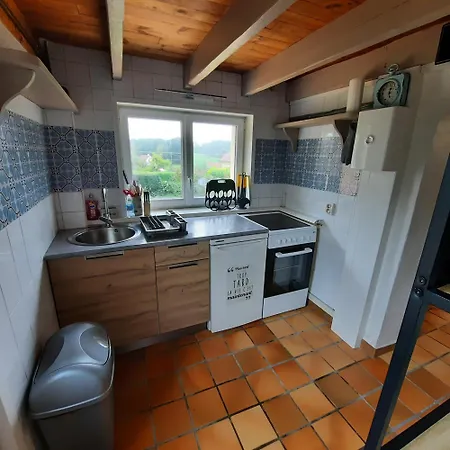 Aux Portes Du Chateau Intimiste Et Cosy A L'abri Des Regards Propice A La Detente