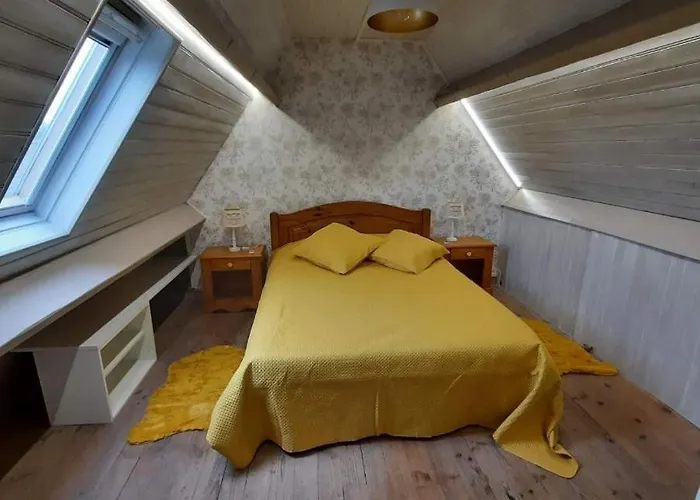 Aux Portes Du Chateau Intimiste Et Cosy A L'abri Des Regards Propice A La Detente Holiday home *